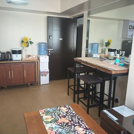 Nice Corner Ayala 1 Bedroom Condo At Heart Of Davao City With Hi Speed Wi Fi Internet Exterior foto