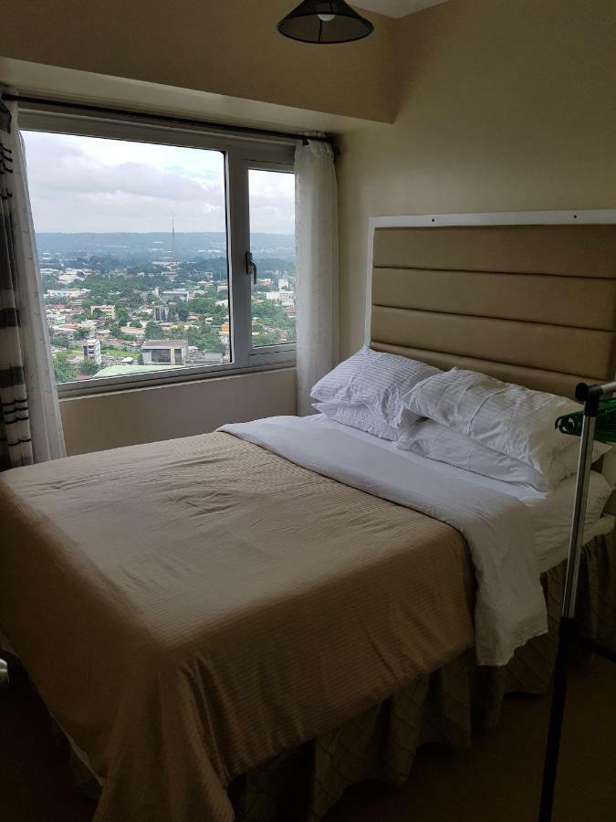 Nice Corner Ayala 1 Bedroom Condo At Heart Of Davao City With Hi Speed Wi Fi Internet Exterior foto