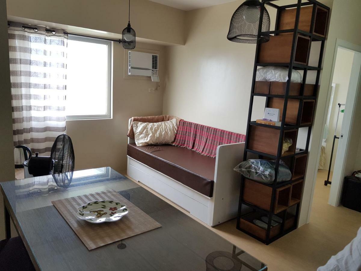 Nice Corner Ayala 1 Bedroom Condo At Heart Of Davao City With Hi Speed Wi Fi Internet Exterior foto